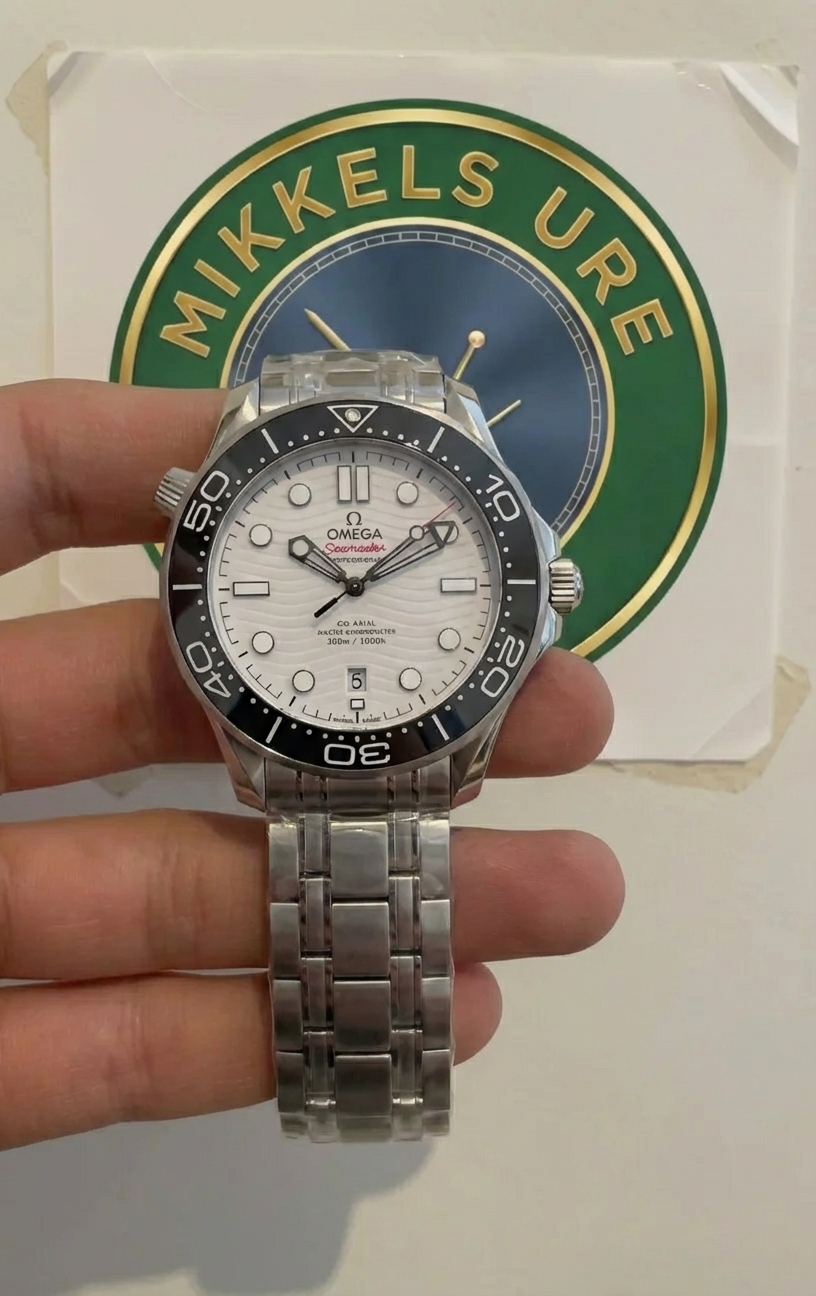 Omega Seamaster Diver 300M White Dial