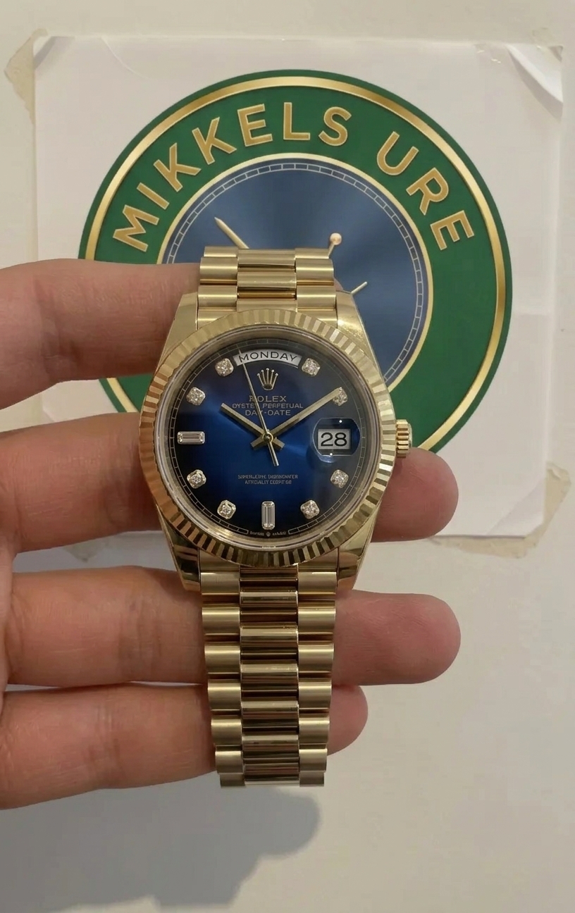 Rolex Day-Date 40 Yellow Gold Blue Ombré Diamond Dial
