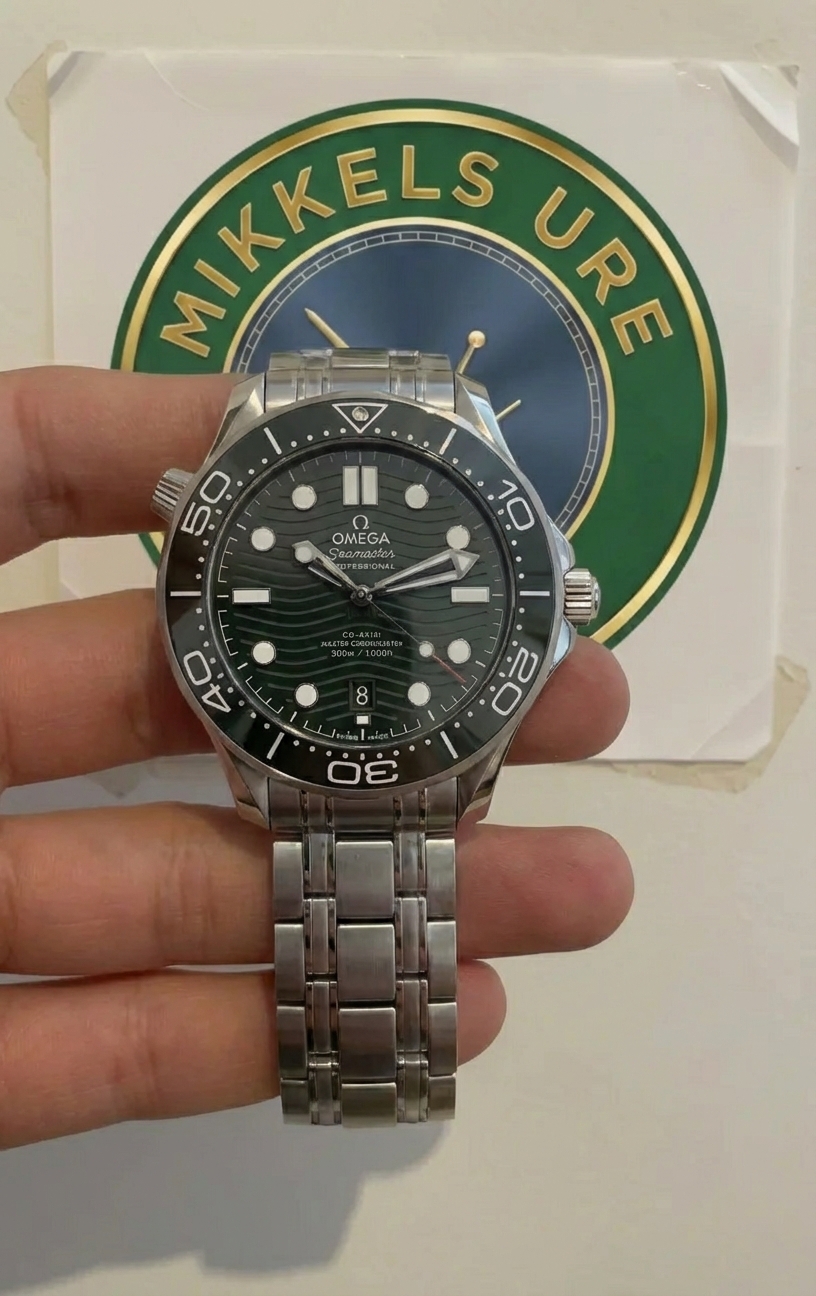 Omega Seamaster Diver 300M Green